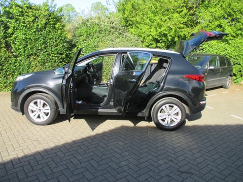 Kia Sportage 1.7 CRDi 2 Euro 6 (s/s) 5dr 9