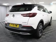 Vauxhall Grandland X SRI NAV 11