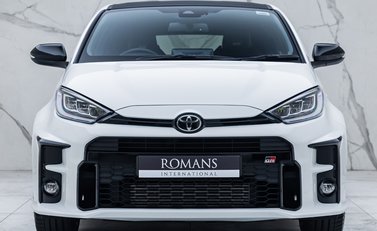 Toyota Yaris GR-Y CIRCUIT 9