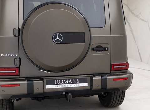 Mercedes-Benz G Series AMG Line Premium Plus 26