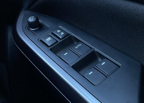 Suzuki Vitara SZ4 BOOSTERJET MHEV 16