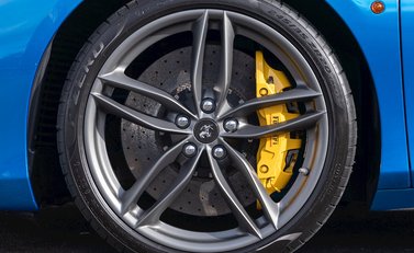 Ferrari 488 Spider 12