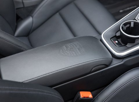 Porsche 911 Targa 4 (992) 36
