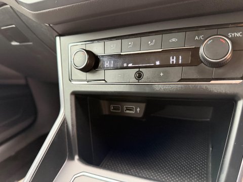 Volkswagen Polo 1.0 TSI SEL Euro 6 (s/s) 5dr 21