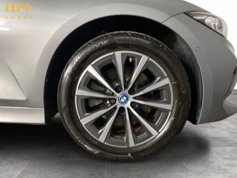 BMW 3 Series 2.0 330e 12kWh Sport Saloon 4dr Petrol Plug-in Hybrid Auto Euro 6 (s/s) (29 30