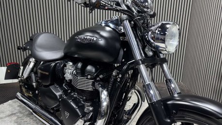 Triumph Speedmaster 865 2013 ONLY 6K MOT SEPTEMBER 2027 CRUISER BIKE 865CC 18