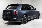 Rolls-Royce Cullinan V12. DYNAMIC PACKAGE. ACTIVE CRUISE. SHOOTING STAR HEADLINER. HUD 4