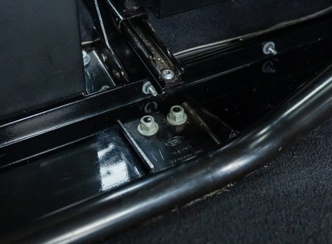 Land Rover Defender 90 XS 14