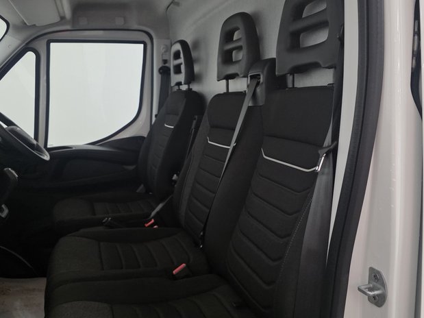 Iveco Daily Daily 35C14 Diesel 2.3 High Roof Business Van 4100L WB Hi-Matic 13