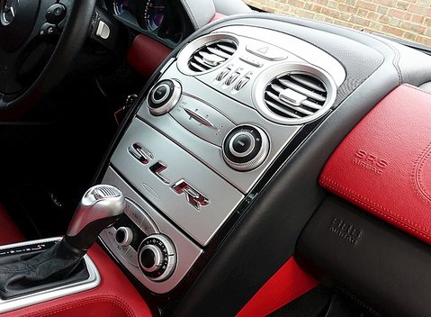 Mercedes-Benz SLR McLaren 39