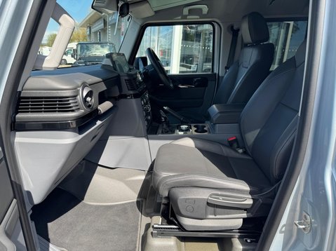 Ineos Grenadier FIELDMASTER EDITION 45