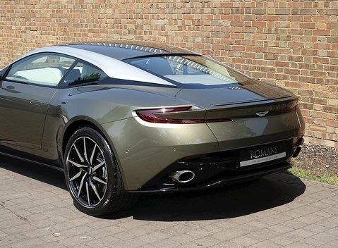 Aston Martin DB11 4