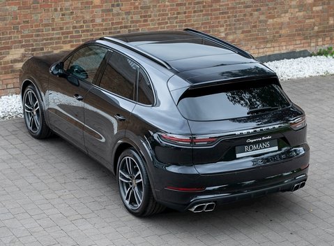 Porsche Cayenne Turbo 9