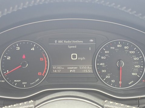 Audi A4 AVANT TDI S LINE 30