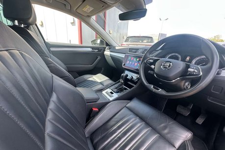 Skoda Superb 1.4 Superb SE Tech iV PHEV Semi-Auto 5dr 16