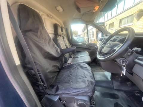 Ford Transit Custom 2.0 300 EcoBlue L2 H2 Euro 6 5dr 4