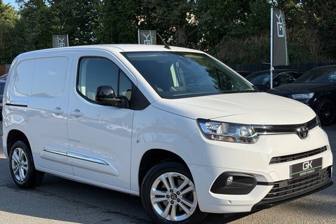 Toyota Proace City L1 DESIGN - NO VAT - AUTO - 1.5 DIESEL - REVERSE CAM - CARPLAY 1