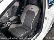 Volkswagen Golf 2.0 Golf R 4WD 3dr 16