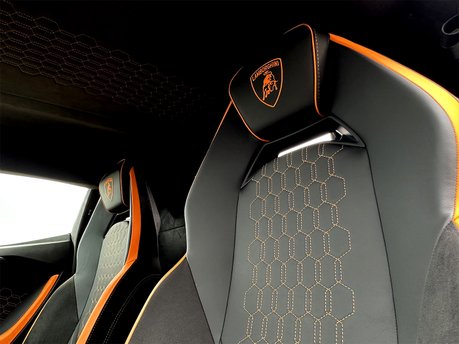 Lamborghini Revuelto V12 55