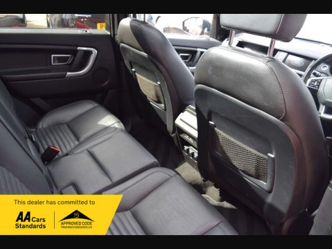 Land Rover Discovery Sport 2.0 Discovery Sport Luxury HSE TD4 4WD 5dr 31