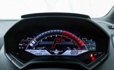 Lamborghini Huracan LP640-4 EVO 17