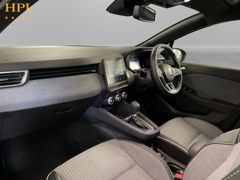 Renault Clio 1.6 E-TECH techno Hatchback 5dr Petrol Hybrid Auto Euro 6 (s/s) (145 ps) 15