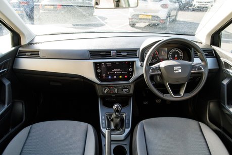 SEAT Arona TSI SE TECHNOLOGY