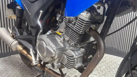 Lexmoto Assault 2016 SPARES OR REPAIR 125CC NAKED SCRAMBLER BIKE 26