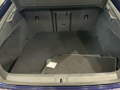 Volkswagen Arteon 1.5 TSI EVO R-Line Fastback DSG Euro 6 (s/s) 5dr 11