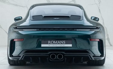 Porsche 911 GT3 TOURING (992.2) 7
