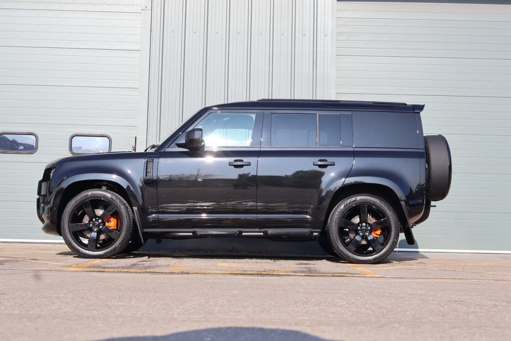 Land Rover Defender 110 BRAND NEW HARDTOP  250  TOP X-DYNAMIC SE REAR SEATS STYLED BY SEEKER  6