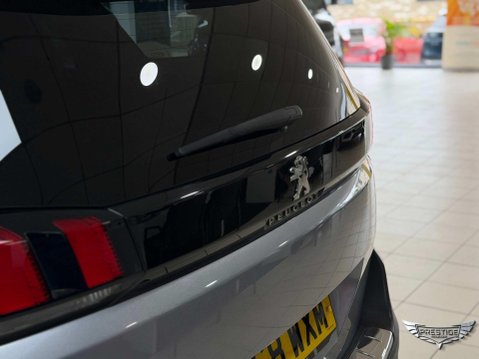 Peugeot 5008 1.2 PureTech Allure EAT Euro 6 (s/s) 5dr 45