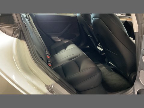 Tesla Model 3 Standard Range Plus Saloon 4dr Electric Auto RWD (241 bhp) 9