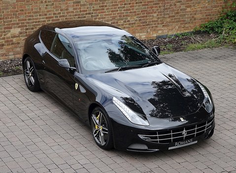 Ferrari FF 28