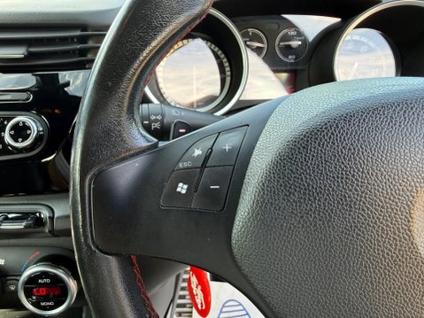 Alfa Romeo Giulietta 1.4 TB MultiAir Veloce TCT Euro 5 (s/s) 5dr 28