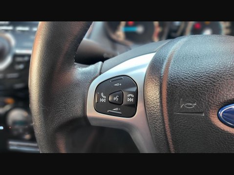Ford Fiesta TITANIUM 20