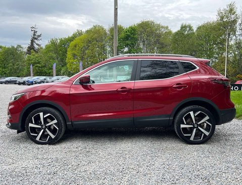 Nissan Qashqai 1.3 Qashqai N-Motion DiG-T 5dr 10