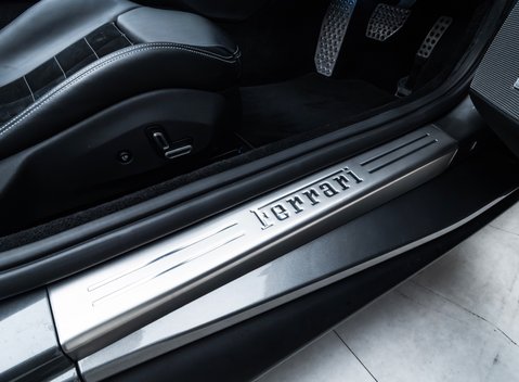 Ferrari Portofino 33