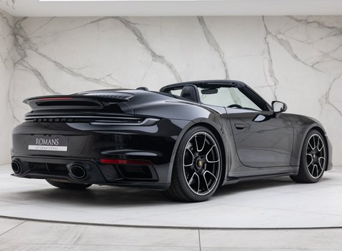 Porsche 911 Turbo S Cabriolet (992) 8