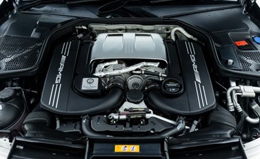 Mercedes-Benz C63 AMG S Coupe 37