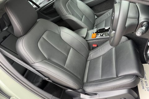 Volvo XC40 B3 ULTRA 32