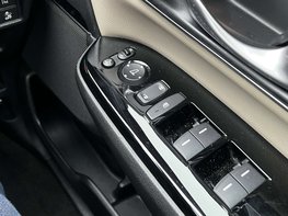 Honda CR-V 2.0 CR-V SR i-MMD CVT 4WD 5dr 60