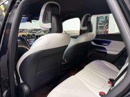 Mercedes-Benz GLC 2.0 GLC300h MHEV AMG Line (Premium) SUV 5dr Petrol Hybrid G-Tronic+ 4MATIC 40