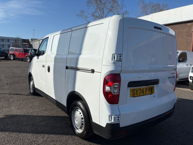 Maxus Deliver 3 90 kW L1H1 50.2kWh auto 6
