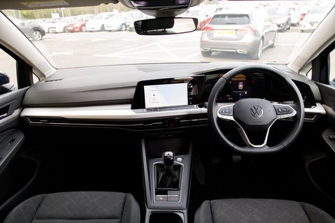 Volkswagen Golf LIFE TSI 3