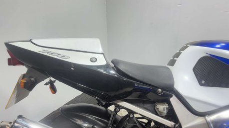 Suzuki GSX-R GSXR 750 2003 K3 25K NEEDS TIDY PROJECT 750CC SPORTS BIKE 10