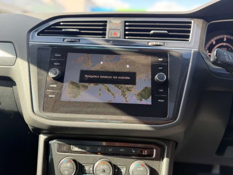Volkswagen Tiguan 2.0 Tiguan R-Line TDI 4Motion Semi-Auto 4WD 5dr 16