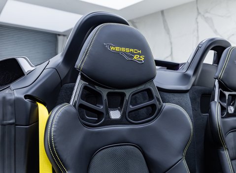 Porsche 718 Spyder RS 13