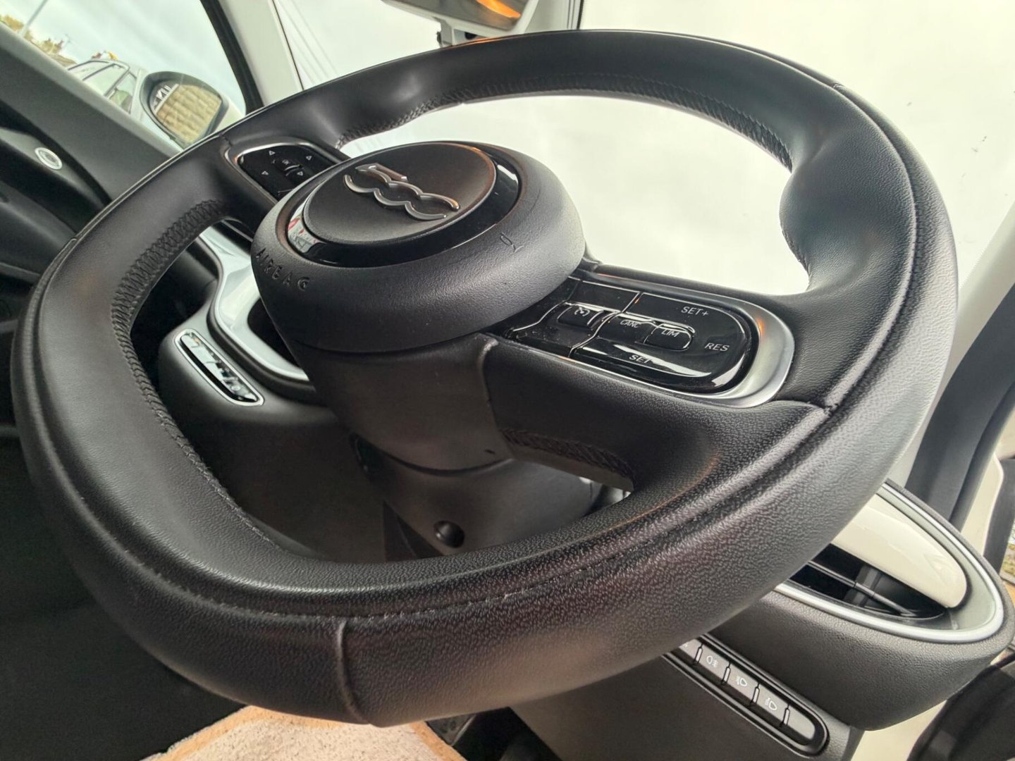 2022 Fiat 500E — image 14