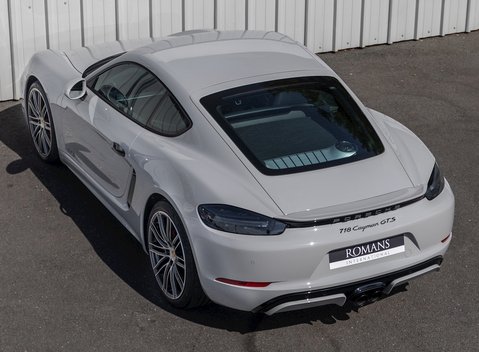 Porsche 718 Cayman GTS 9